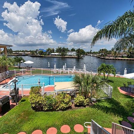 بومبانو بيتش Aloha Apartments On The Intracoastal-Walk To The Beach المظهر الخارجي الصورة