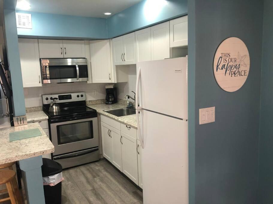 بومبانو بيتش Aloha Apartments On The Intracoastal-Walk To The Beach المظهر الخارجي الصورة