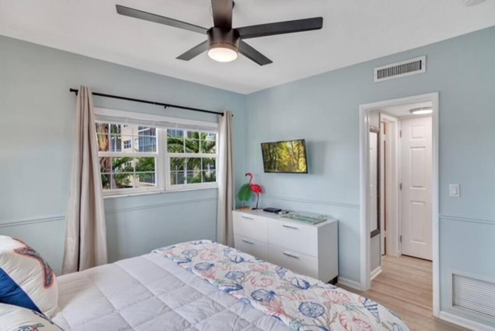 بومبانو بيتش Aloha Apartments On The Intracoastal-Walk To The Beach المظهر الخارجي الصورة