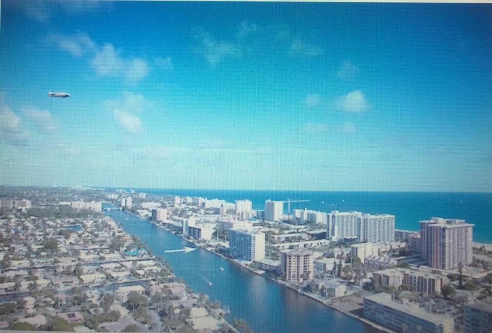 بومبانو بيتش Aloha Apartments On The Intracoastal-Walk To The Beach المظهر الخارجي الصورة
